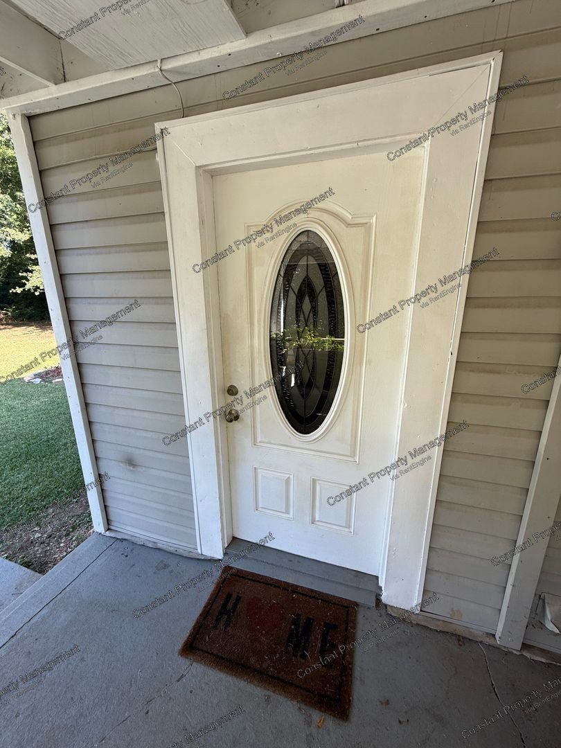 2 Bedroom Rental – 405 Atlanta Street #B, Barnesville, GA, 30204